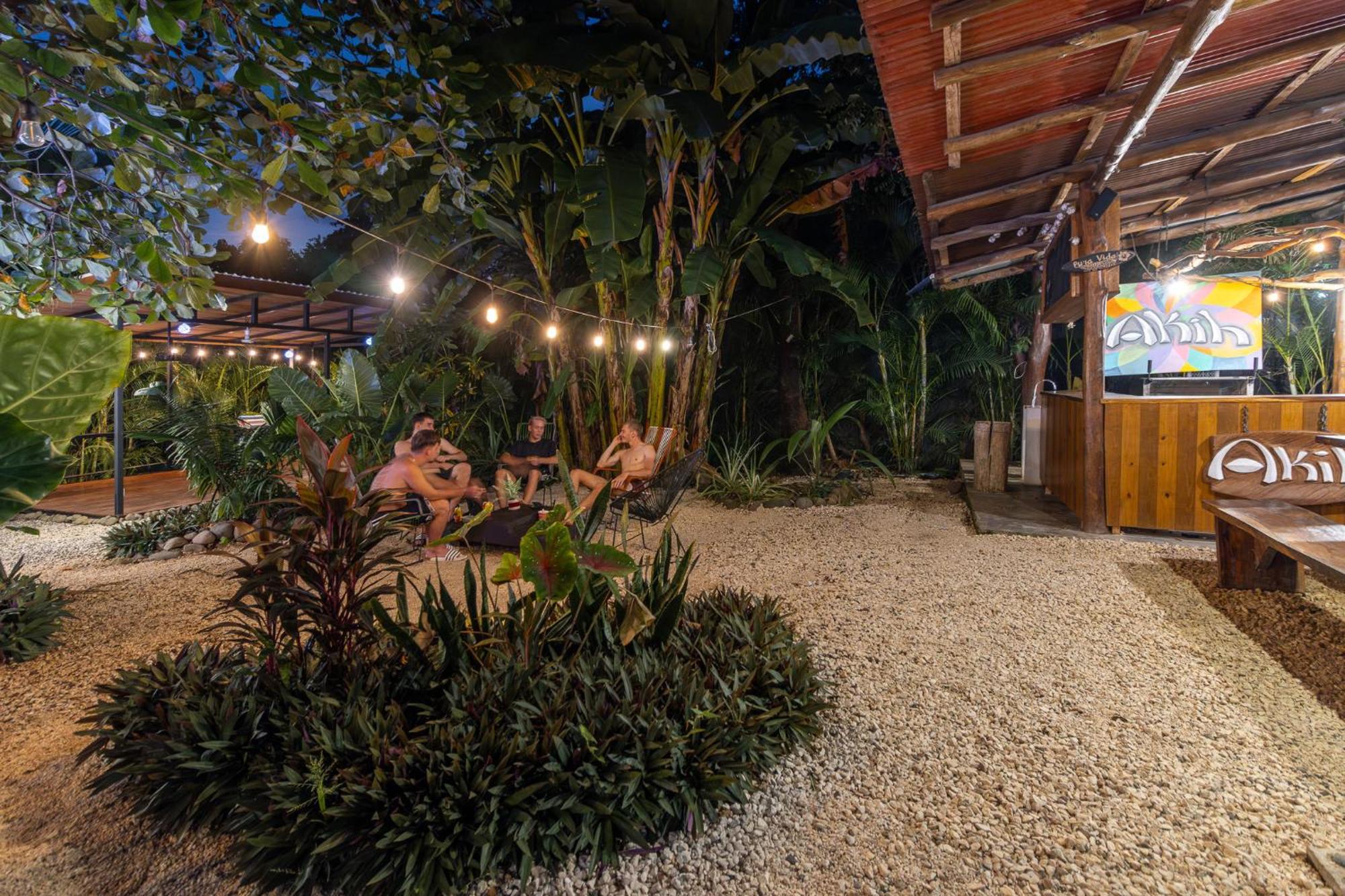 Akih Pods Hostel Playa Santa Teresa  Exterior photo