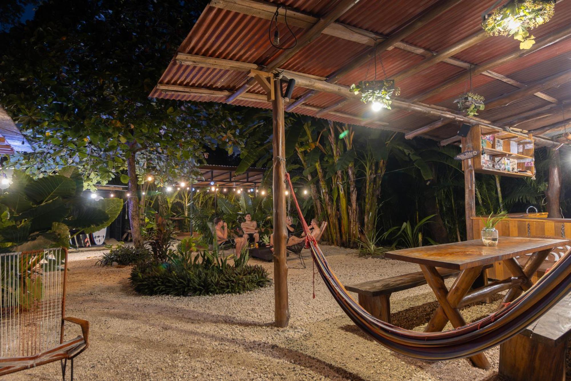 Akih Pods Hostel Playa Santa Teresa  Exterior photo