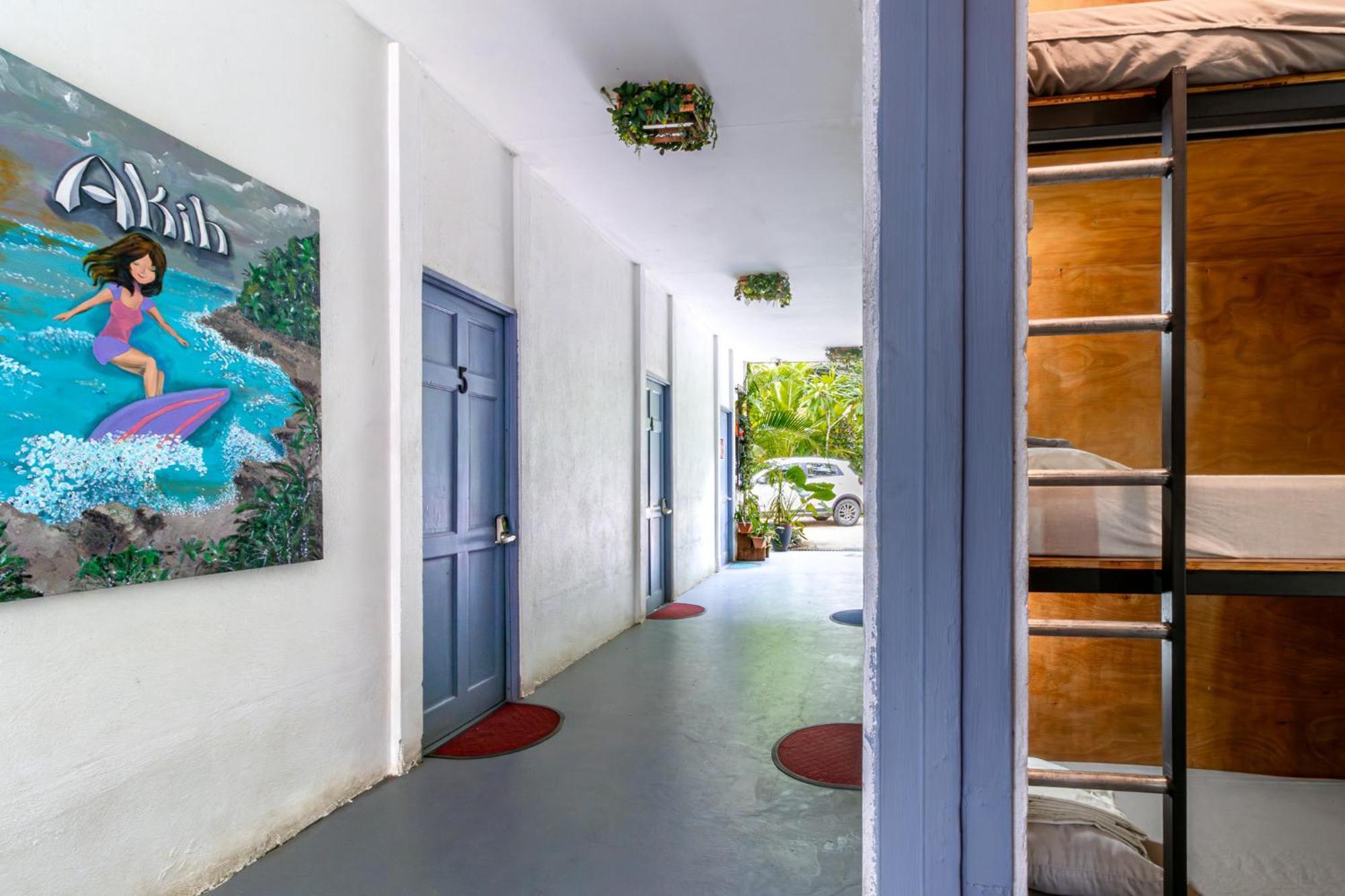 Akih Pods Hostel Playa Santa Teresa  Exterior photo